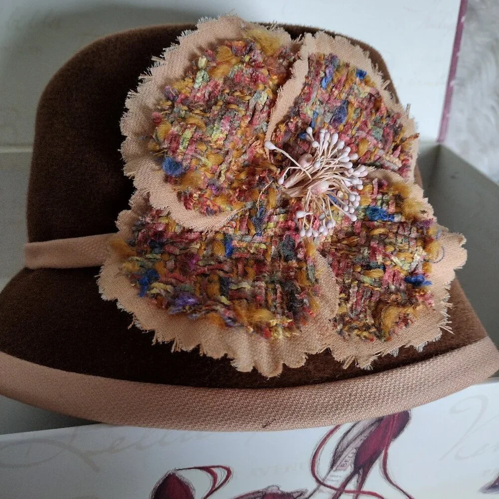 Orit Pariente NY Tweed Cloche Hat Floral Designer Artisan NWOT Parisian Style - Picture 3 of 8